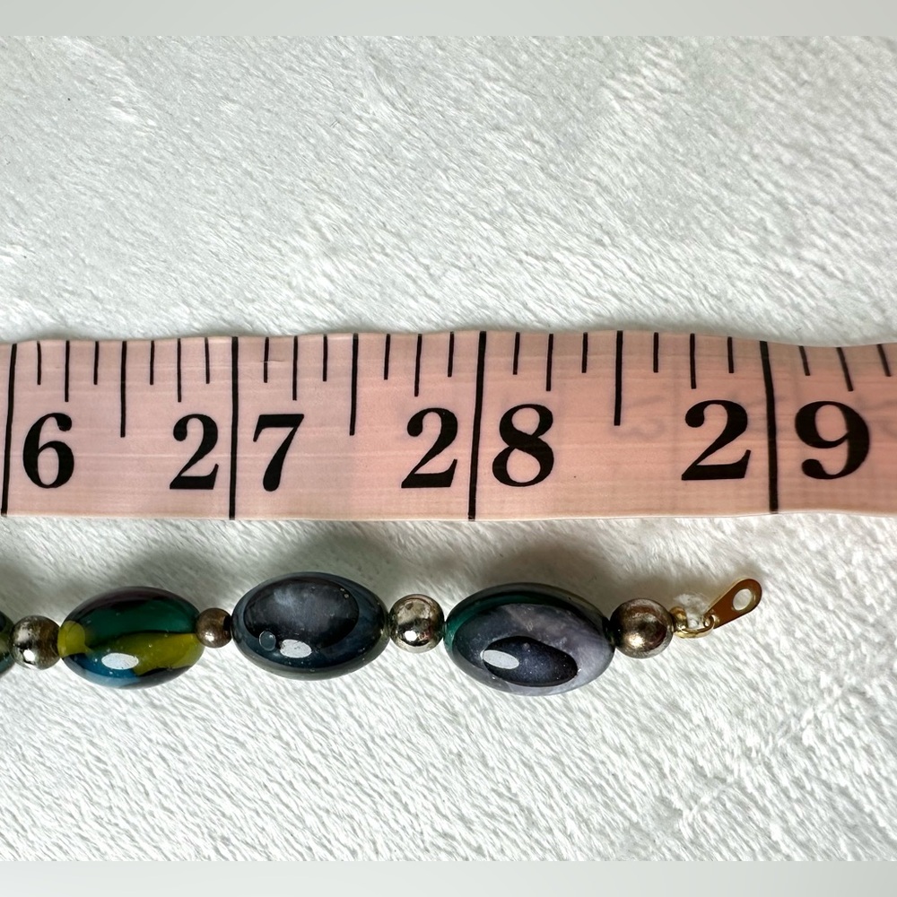 ❌SOLD 💜Vintage Beaded Necklace - Picture 7 of 7